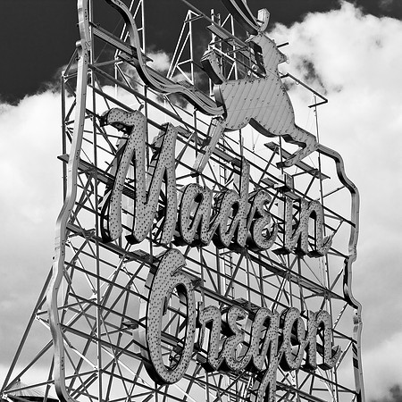 MADE IN OREGON B&W