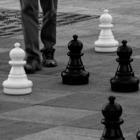 CHESS SET
